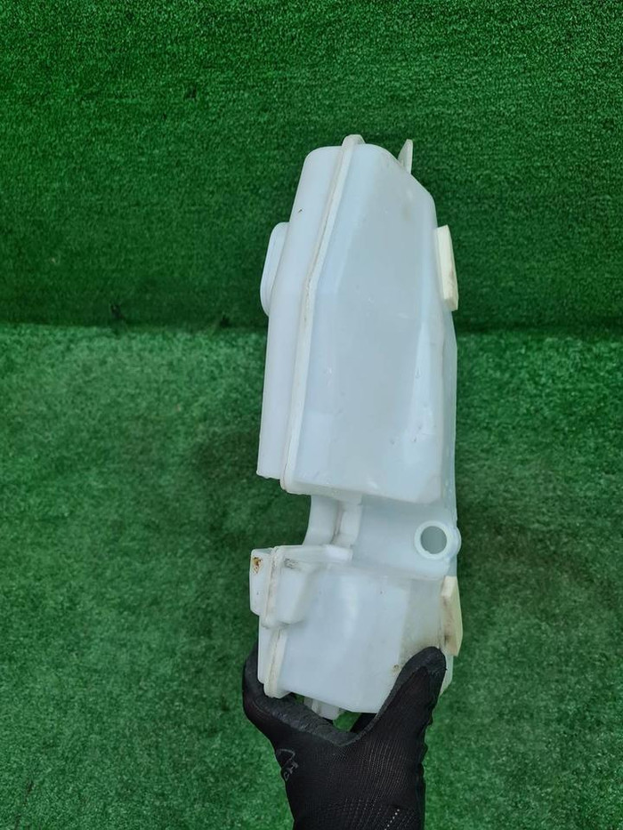 Бачок омывателя Lada Largus (2012-н.в.)