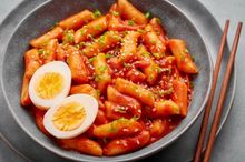 Рисовые палочки Токпокки Joayo в остром соусе 120 г x 3 шт