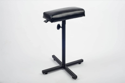 Подставка для педикюра MAX с плоской подушкой черной