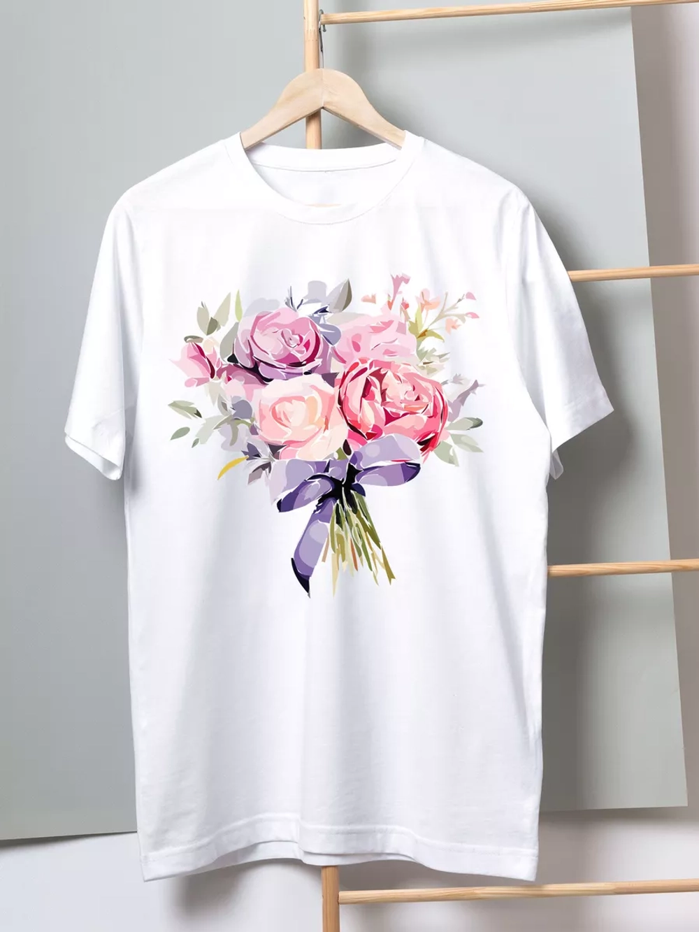 Футболка нарядная с рисунком цветы