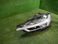 Битая Фара левая Volvo XC60 2 (2017-2021) LED