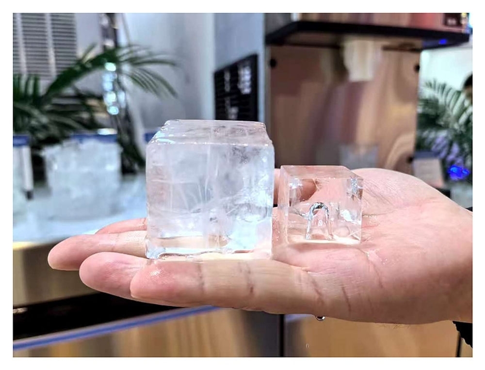 Льдогенератор Hurakan HKN-IMQ220