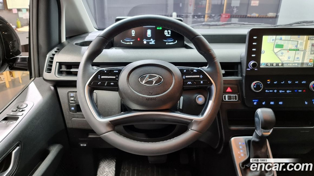 Hyundai Staria 4WD Tourer 9-и местный (05.2022)