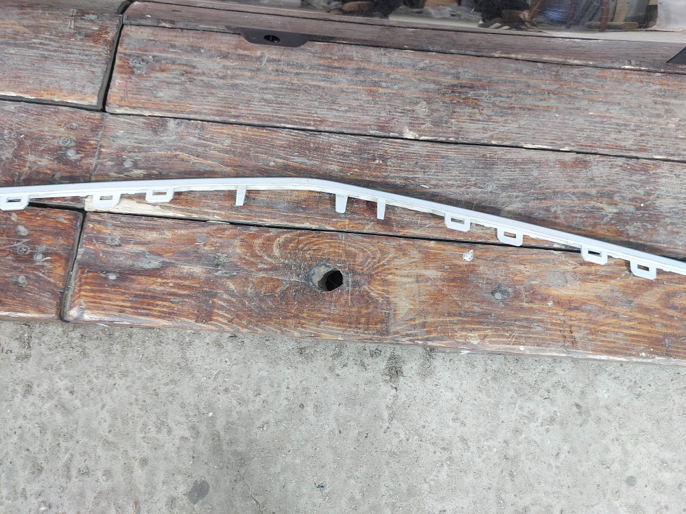 Молдинг переднего бампера Haval F7 2 24-нв Б/У Оригинал 2803174XKN02A