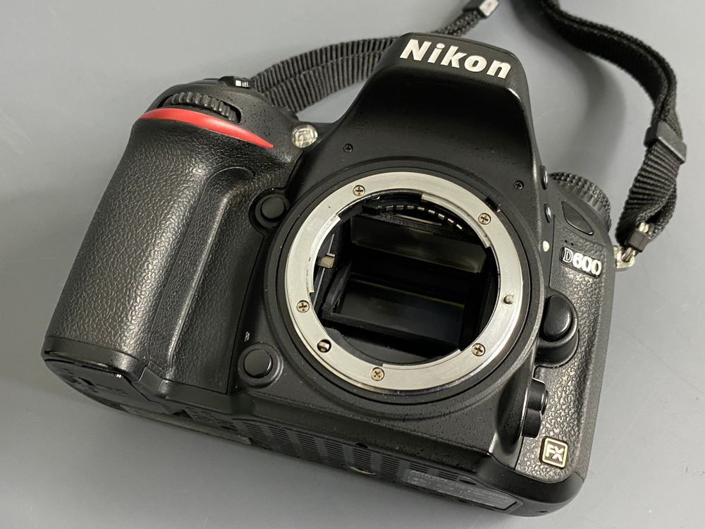 Nikon D600 7000 кадров