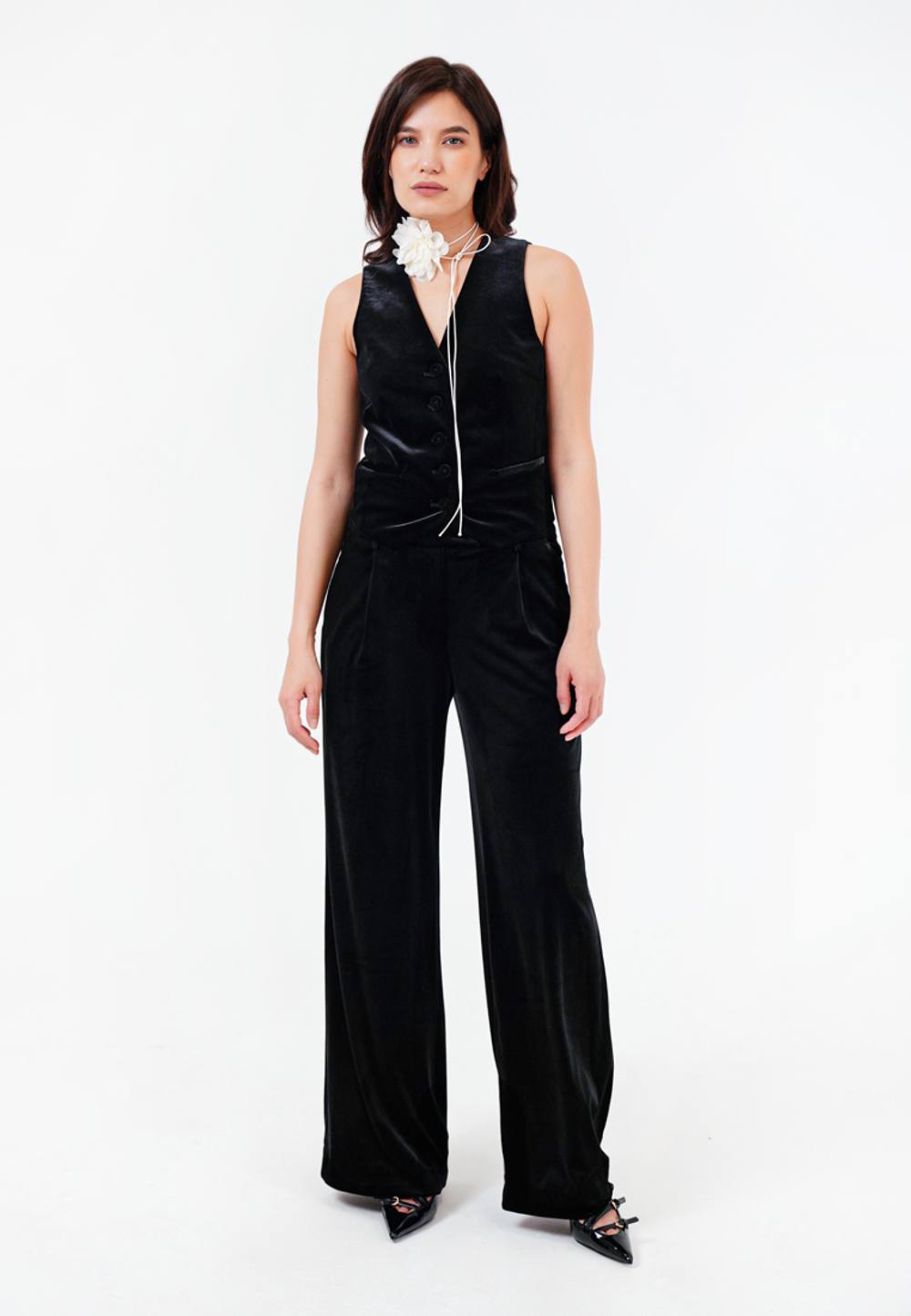 V004 бархатный жилет