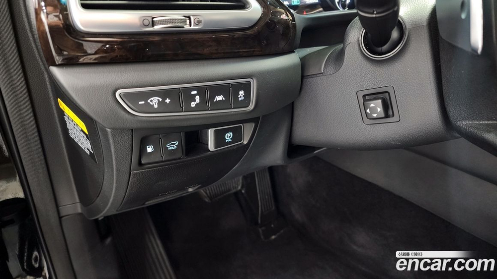 Genesis G90 3.8 (02.2020)