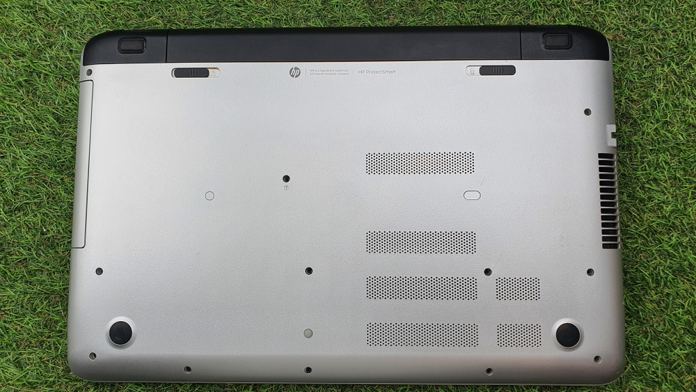 Игровой 17" HP i3-4/4 Gb/GeForce 830M 2 Gb