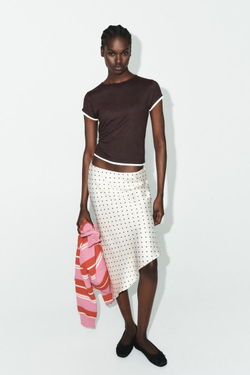 ZARA ФУТБОЛКА С КОНТРАСТНЫМИ ДЕТАЛЯМИ, ШОКОЛАДНЫЙ