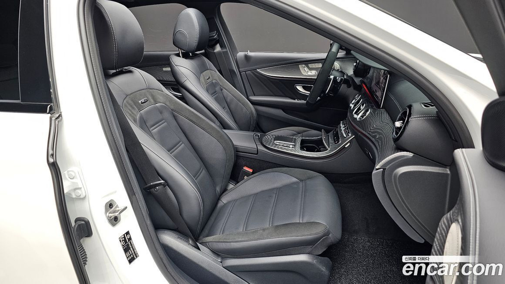 Mercedes-Benz E-Class W213 E53 AMG 4MATIC+ (09.2023)