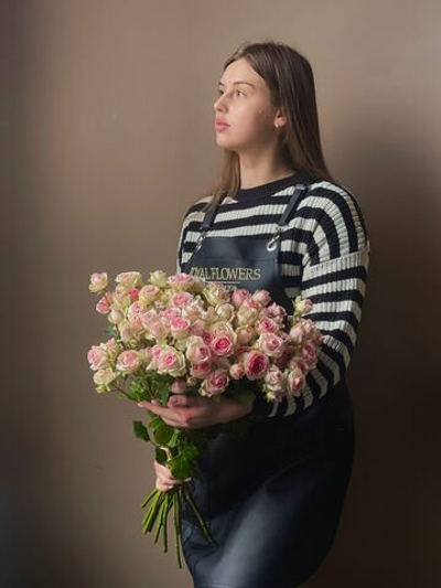 Кустовая роза (розовый микс)