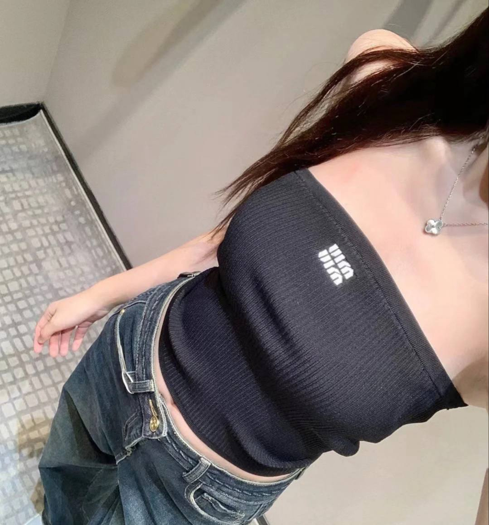 Топ MIU MIU