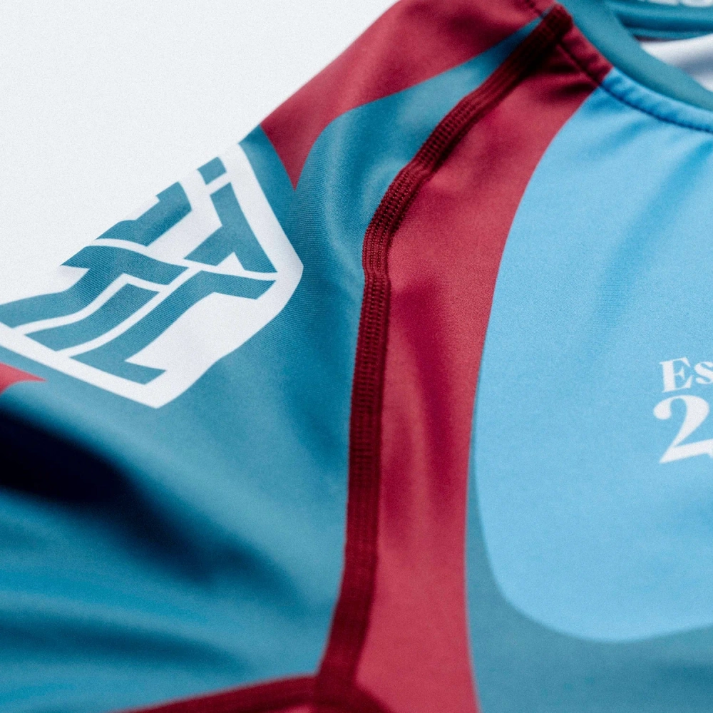 Рашгард Aesthetic Cross