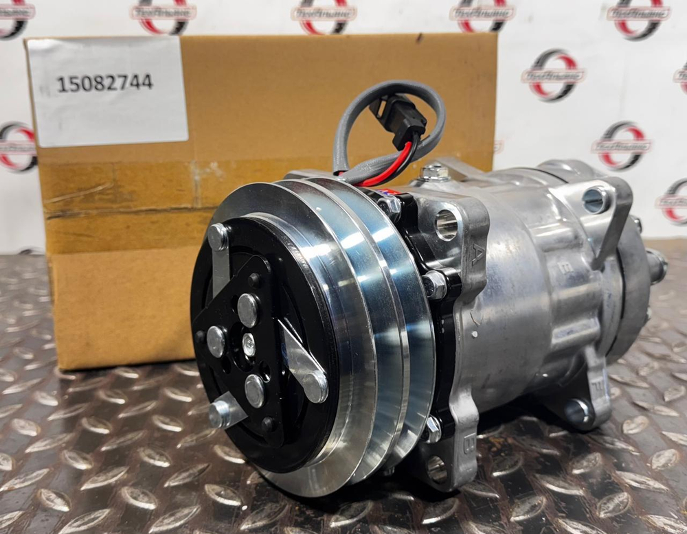 Компрессор кондиционера 15082744