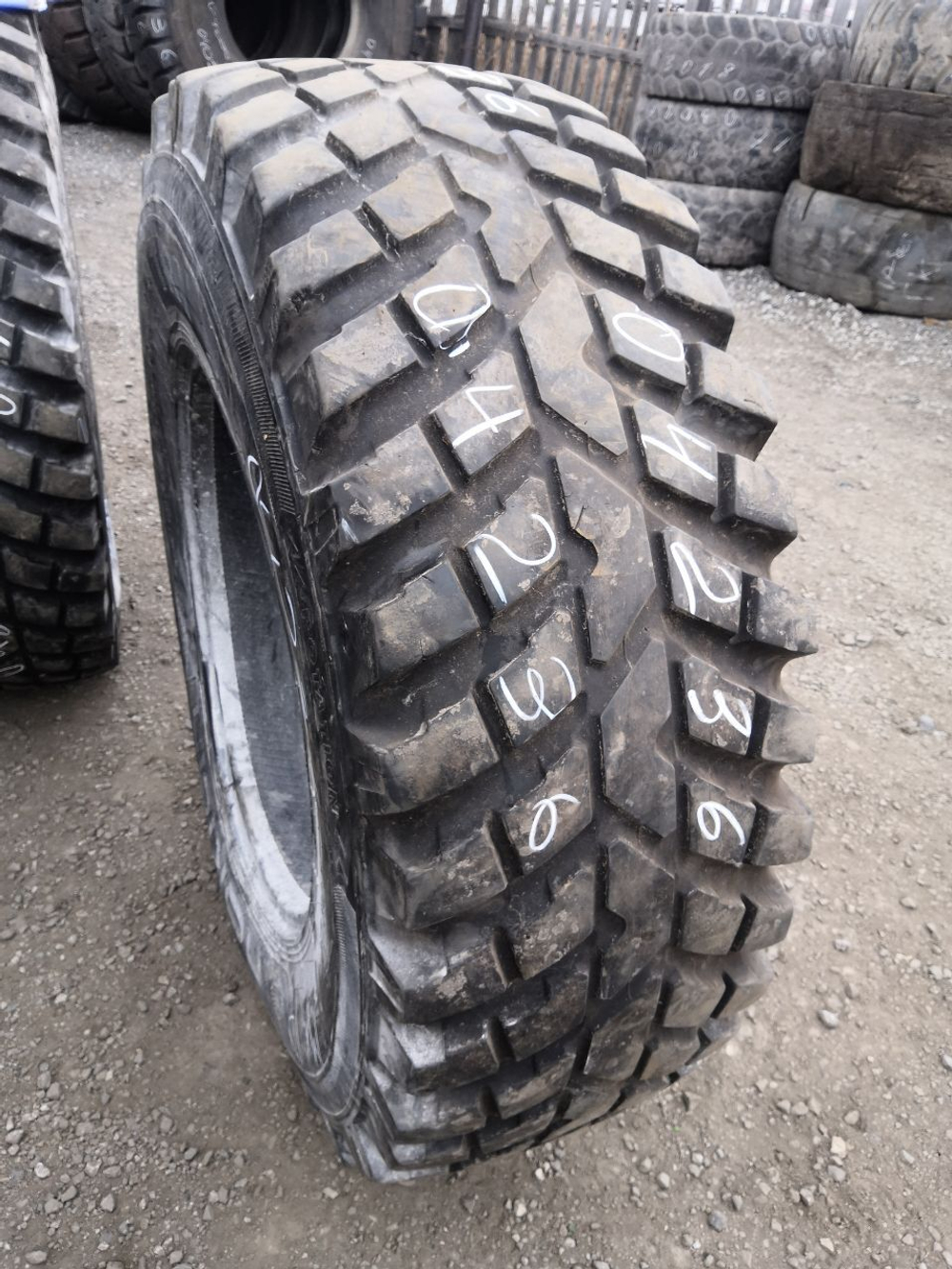 440/80R28 Nokian TRI 2 шина б/у