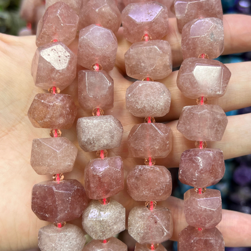 Клубничный Кварц бусины 18х13 мм, крупная грань, нитка 38 см