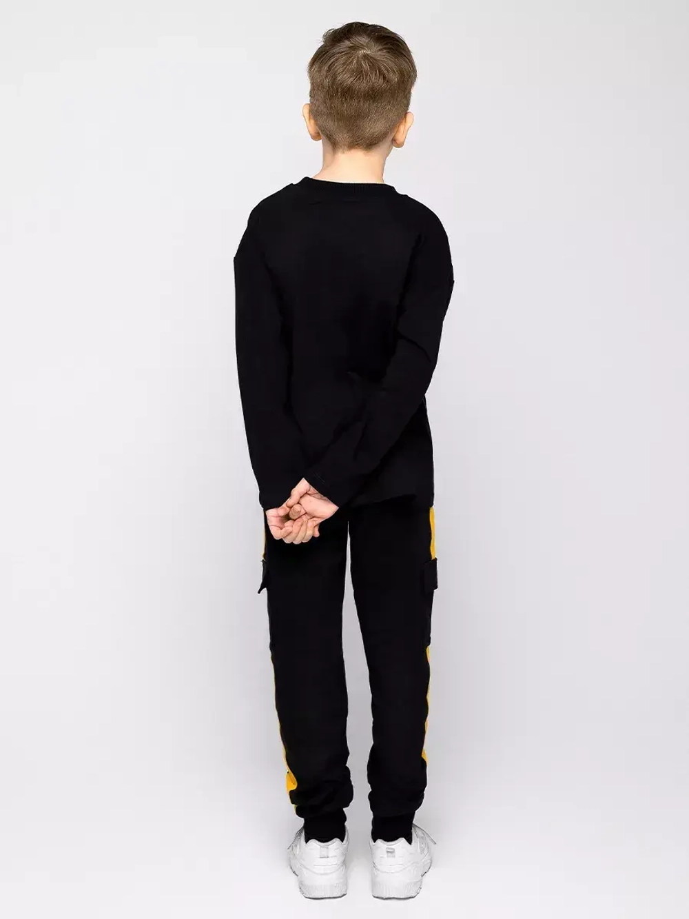 Спортивный костюм для мальчика в школу