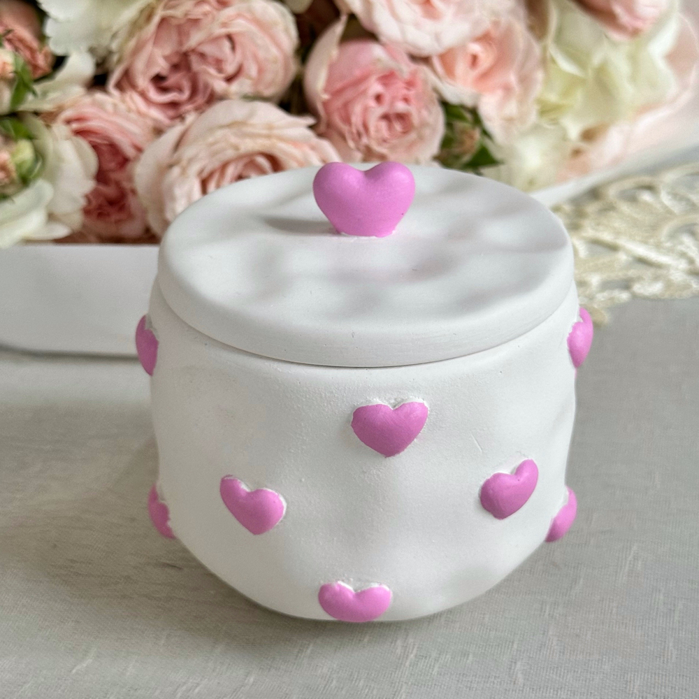 Свеча с розовыми сердцами