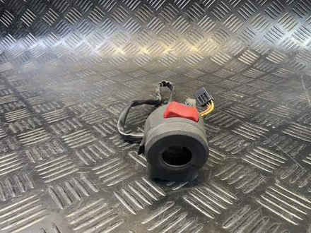 Пульт правый Suzuki GSR400 (GK7DA)