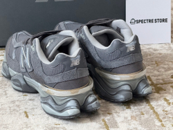 New Balance 9060 Magnet