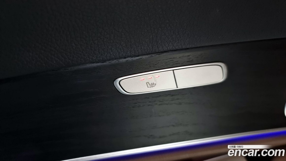 Mercedes-Benz E-Class W213 E220d Avangarde (06.2020)