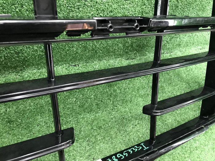 Решетка переднего бампера Porsche Cayenne 3 17-23