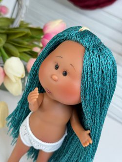 Кукла Nines виниловая 23см Little Mia Latina без одежды (3199WL8A3)
