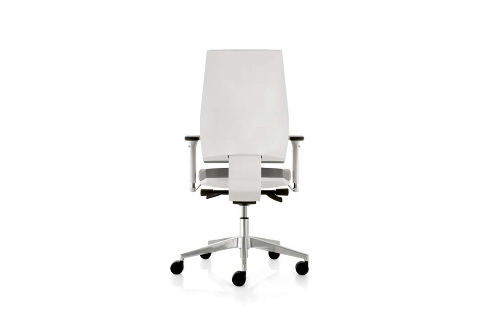 Klass операторское кресло на пятилучие