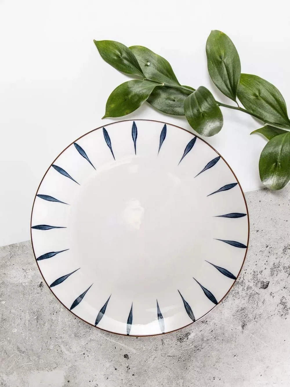 Тарелка без ботиков, Лепесток, диаметр 25,5 см