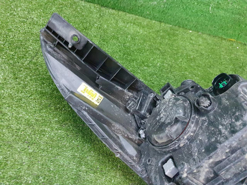 Битая Фара левая Hyundai Solaris 2 (2020-н.в.) галоген