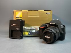 Nikon D3500 Kit 18–55mm f/3.5–5.6 G VR II 20 кадров
