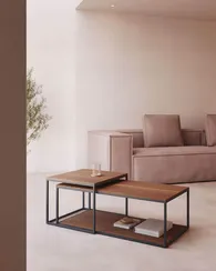 Набор из 2 столиков Yoana из орехового шпона и черного металла