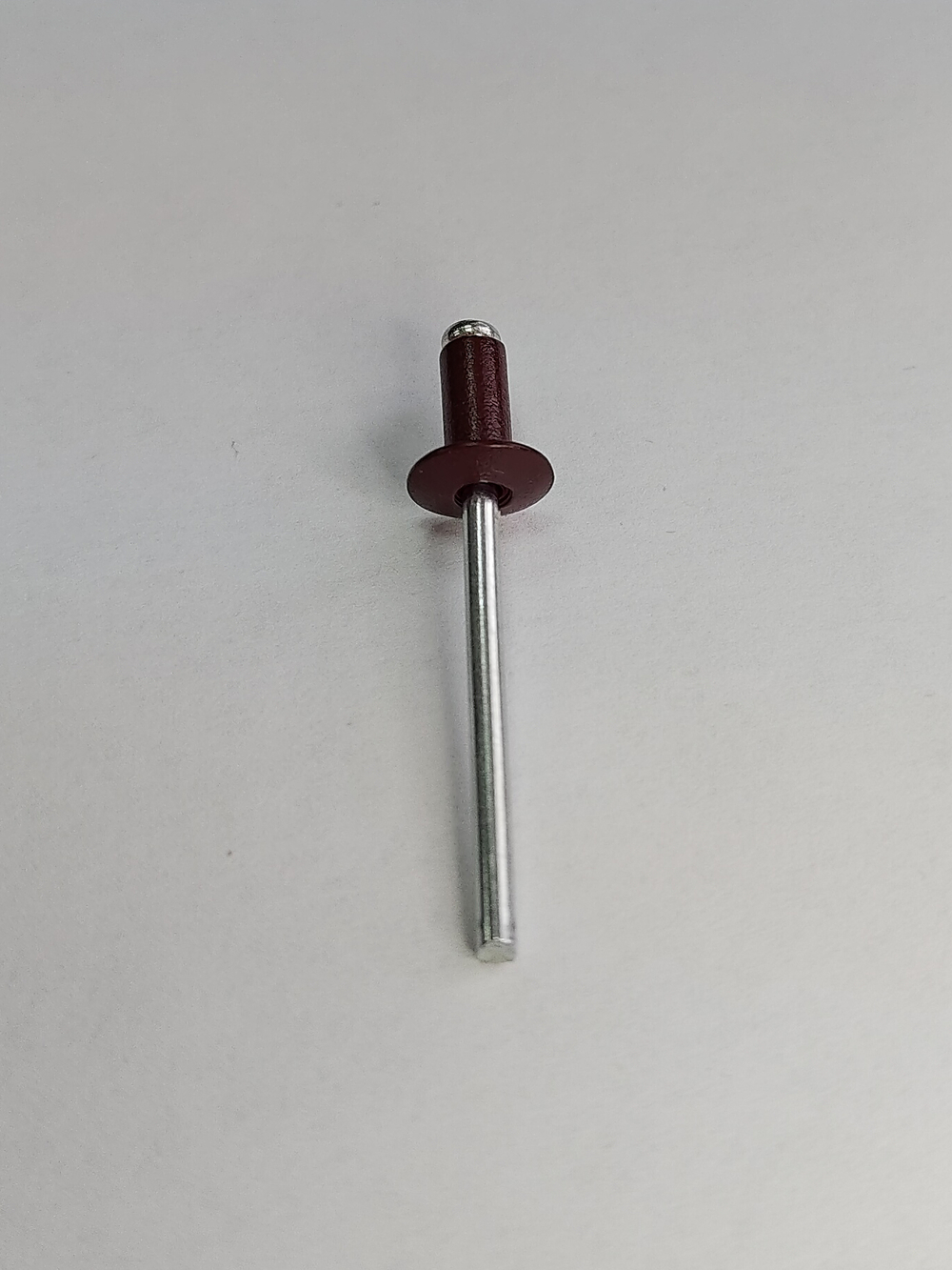 4х8 заклепка вытяжная комбинированная RAL3005 Винно-красный (10 шт.)