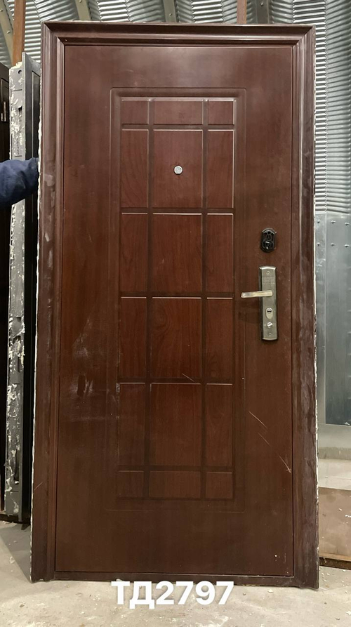 Дверь металлическая Б/У 205(в) х 95(ш) Входная