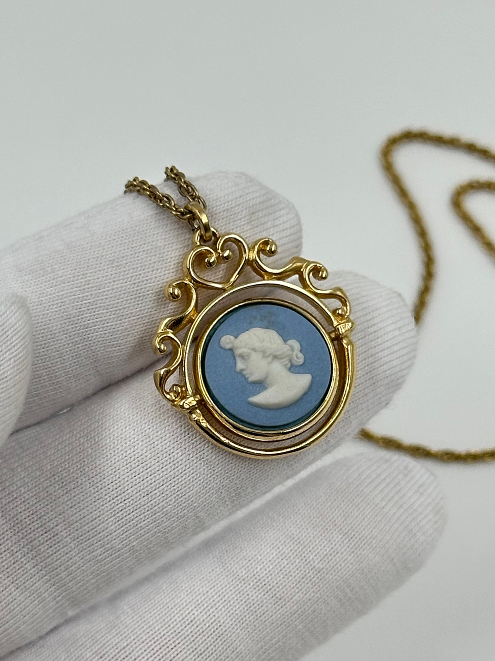 Кулон Wedgwood