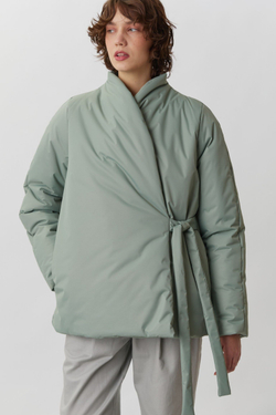 Зимняя куртка на запах из яблочной бархатистой мембраны