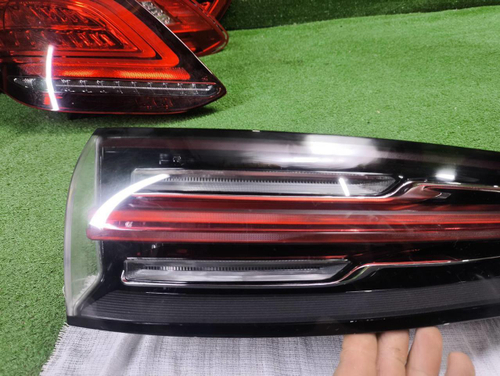 Фонарь правый внешний Porsche Cayenne 3 (17-23)