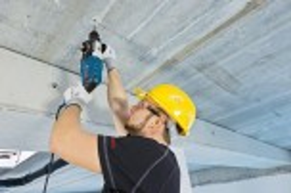 Перфоратор BOSCH GBH  2-28   0615990l42 Набор принадлежностей