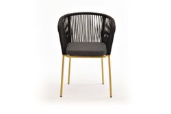 "Марсель" стул плетеный из роупа, каркас из стали золотой глянец, роуп темно-серый круглый, ткань серая