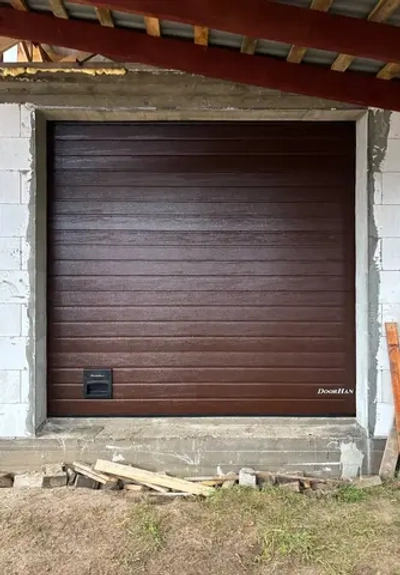 Секционные ворота