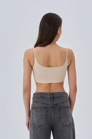 Кроп топ на бретелях из хлопка цвета беж