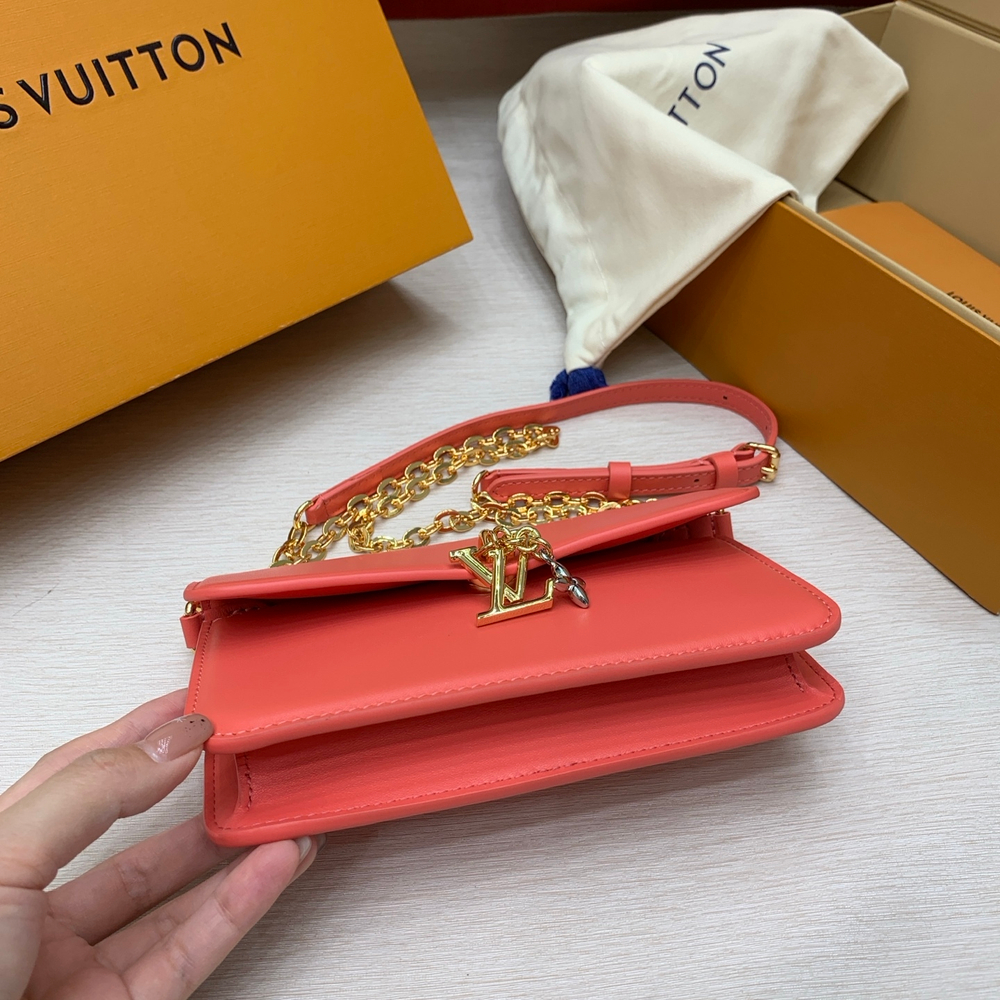 Louis Vuitton Wallet On Chain LV Bloom