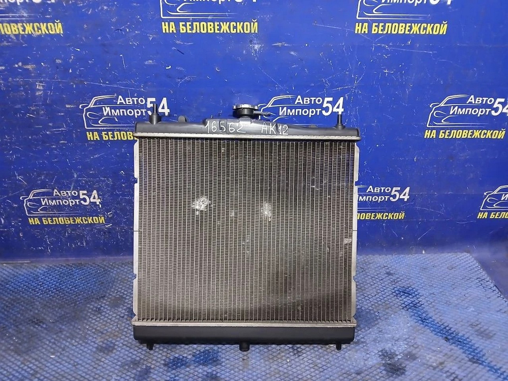 Радиатор двигателя NISSAN MARCH 2002-2010