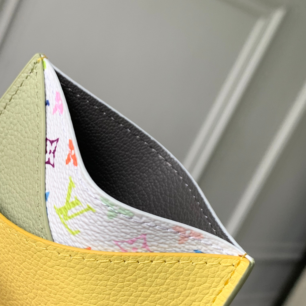Louis Vuitton Criss Cross Card Holder