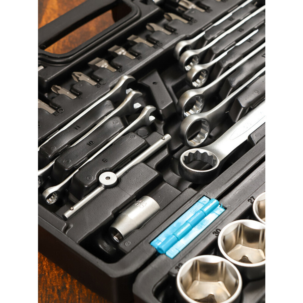 Набор слесарных инструментов Bartex, 1/2", 1/4", CrV сталь, кейс, 82 пр, шт