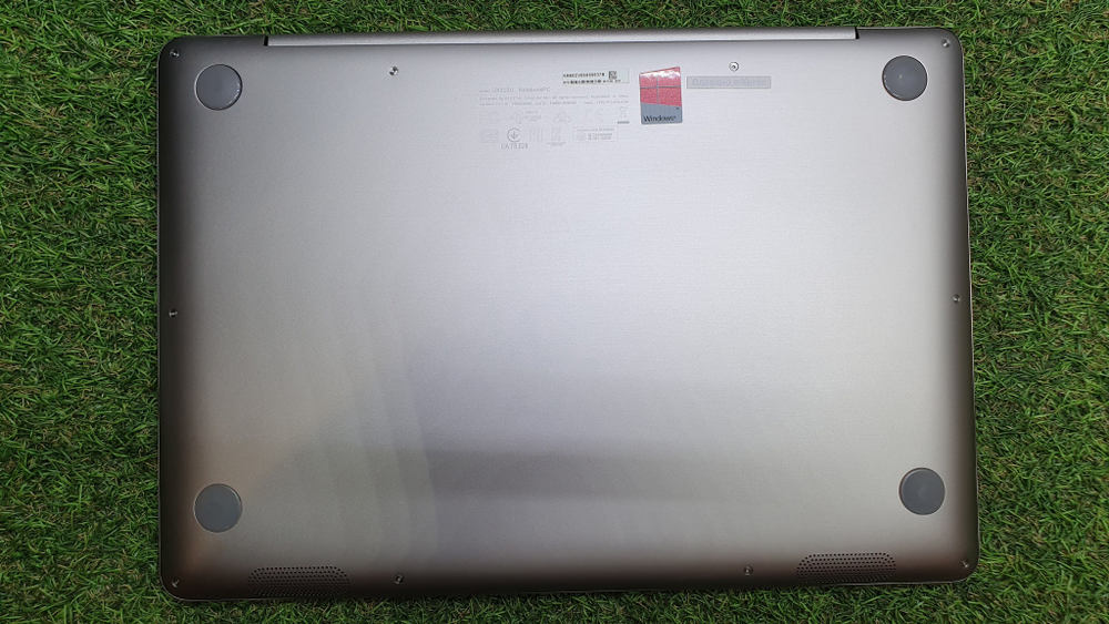 Ноутбук ASUS i5-7/16Gb/940MX 2Gb/3K/Zenbook UX310UA-FB889R 90NB0CJ1-M14450/Windows 10