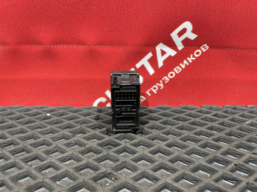 Кнопка предупреждения столкновения