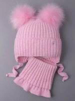 Шапка зимняя детская с помпонами и манишка