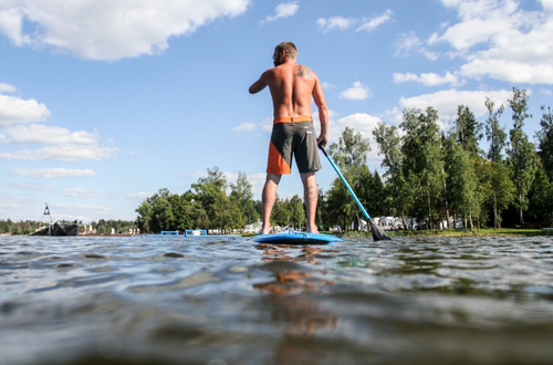Бордшорты с цветной вставкой мужские
