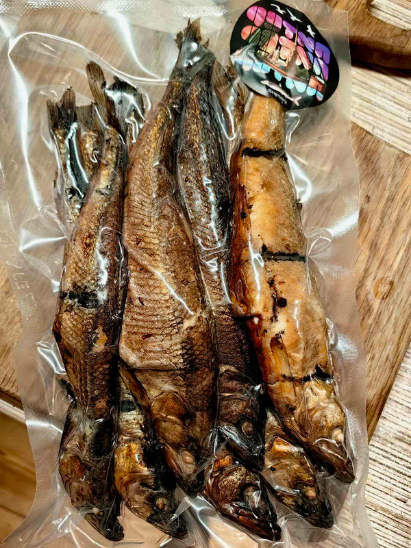 Корюшка горячего копчения с икрой, 250г (вакуум)